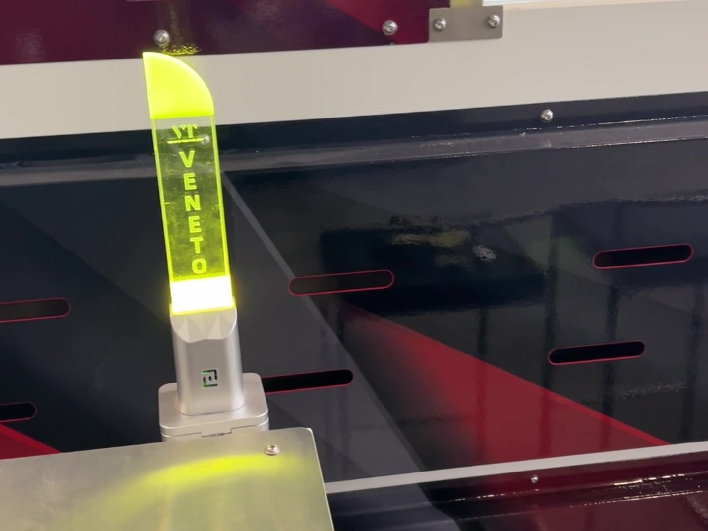 The closed Vitium machine during the transfer-cycle demonstration.